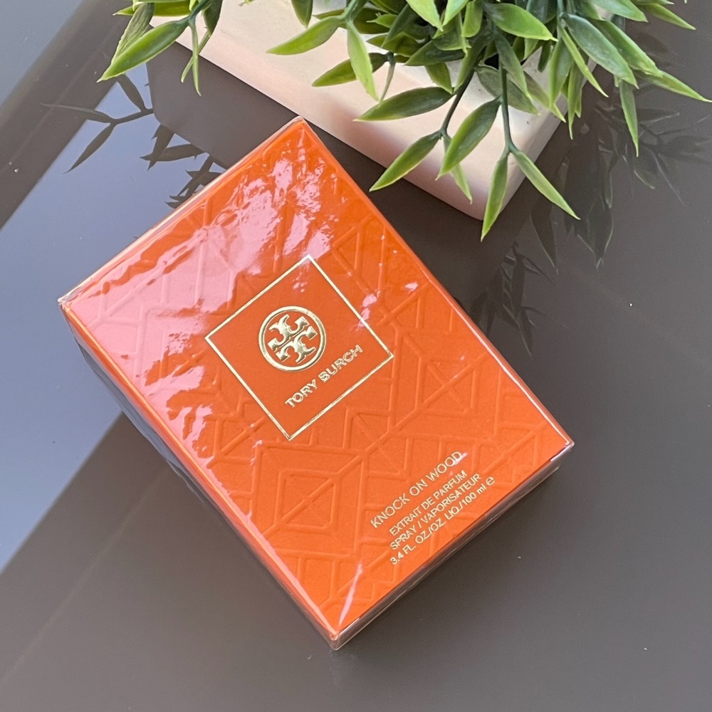 TORY BURCH Knock On Wood - NEW